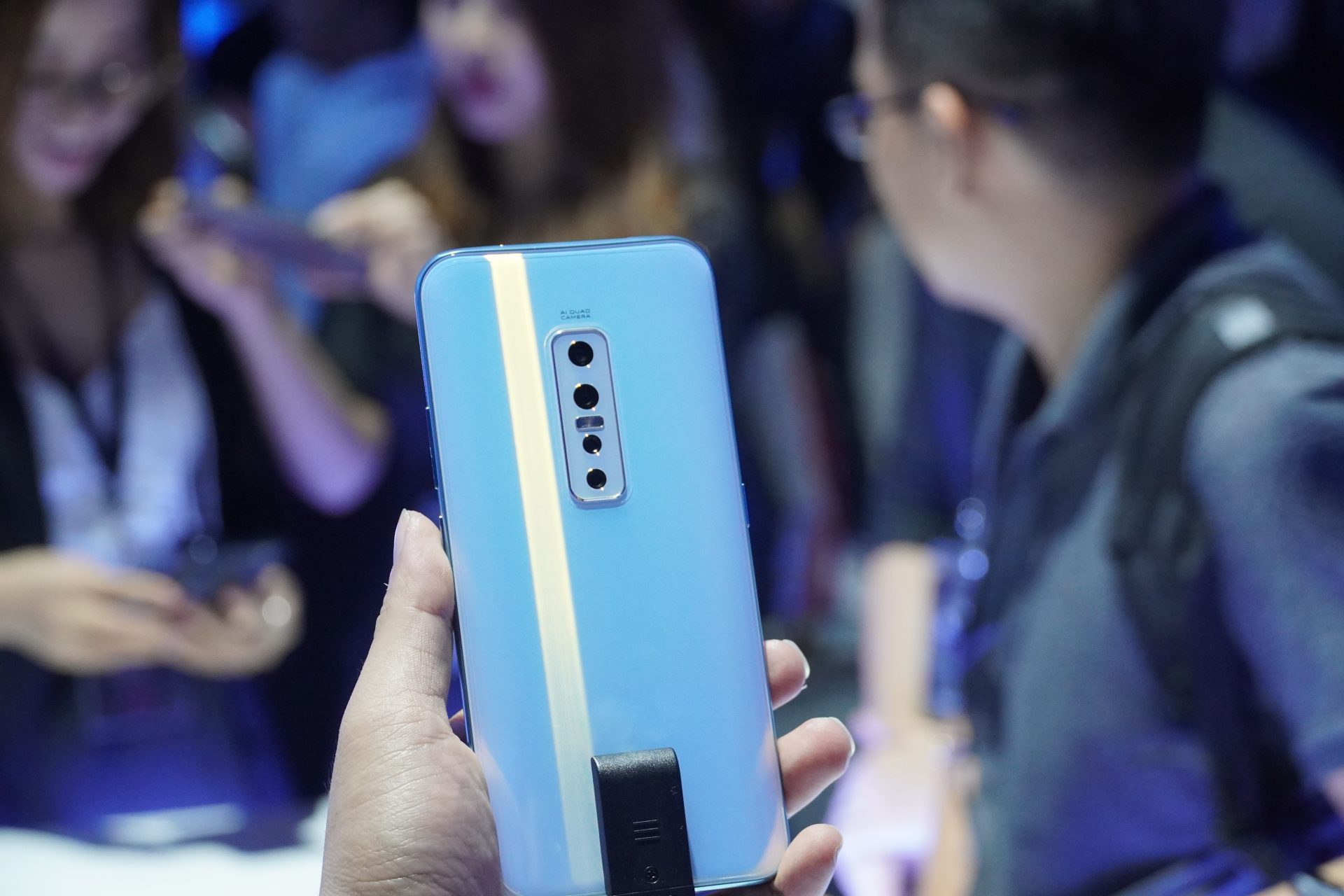 Vivo ra mắt V17 Pro