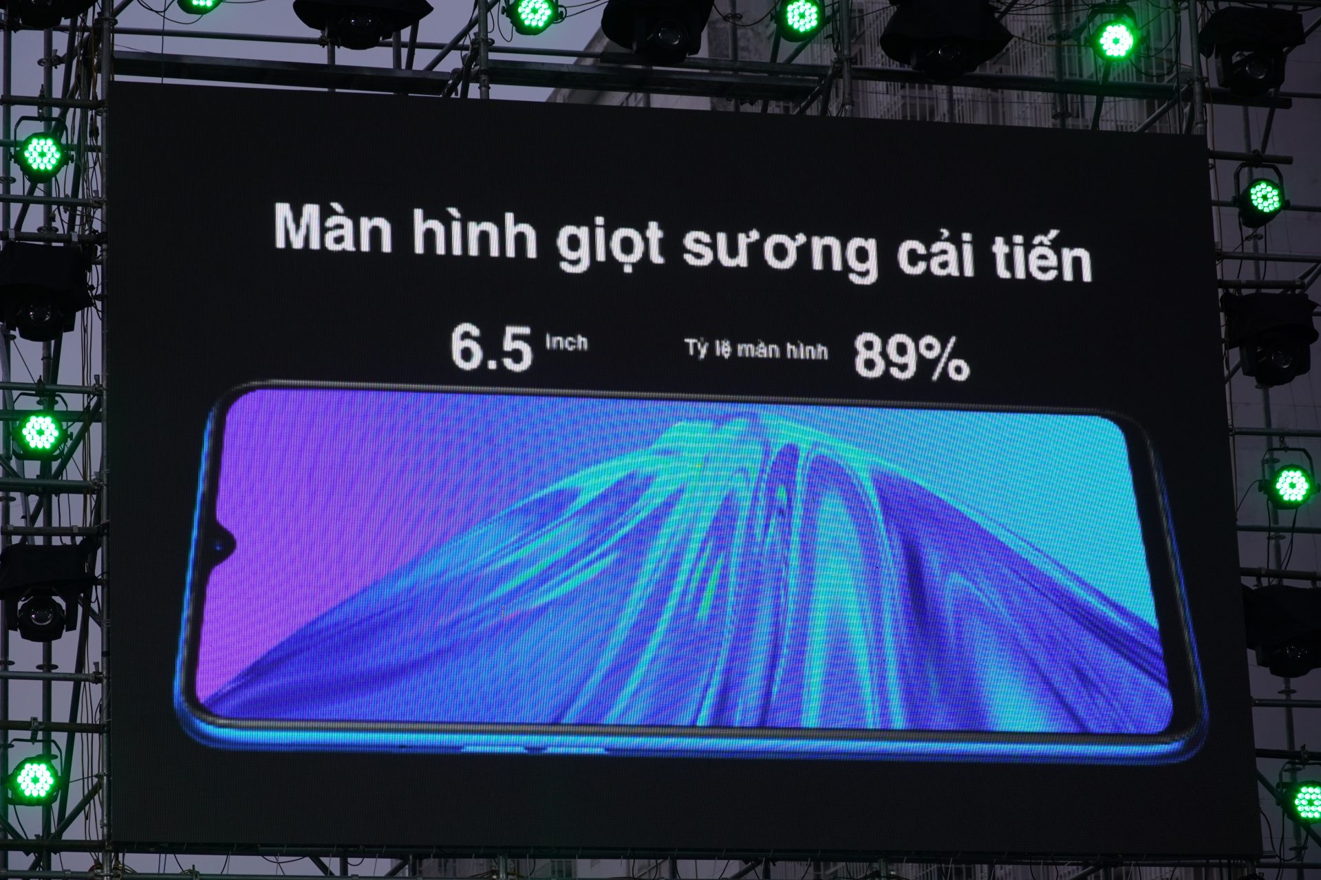 Realme ra mắt bộ đôi Realme 5 và 5 Pro