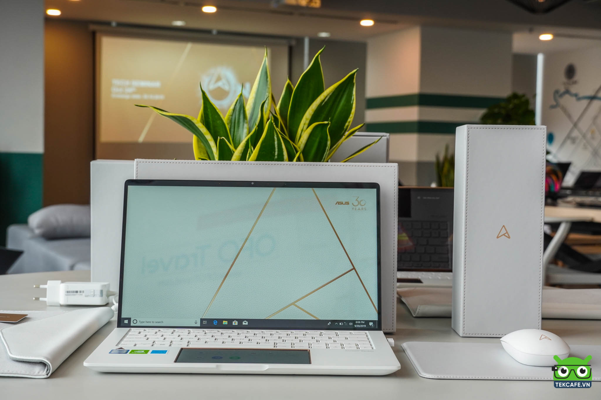 asus 30 năm