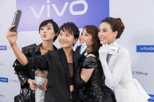 Vivo va mắt vivo v17 pro