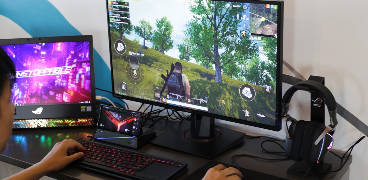 Sử dụng Mobile Desktop Dock bắn PUBG Mobile như hack trên ROG Phone 2