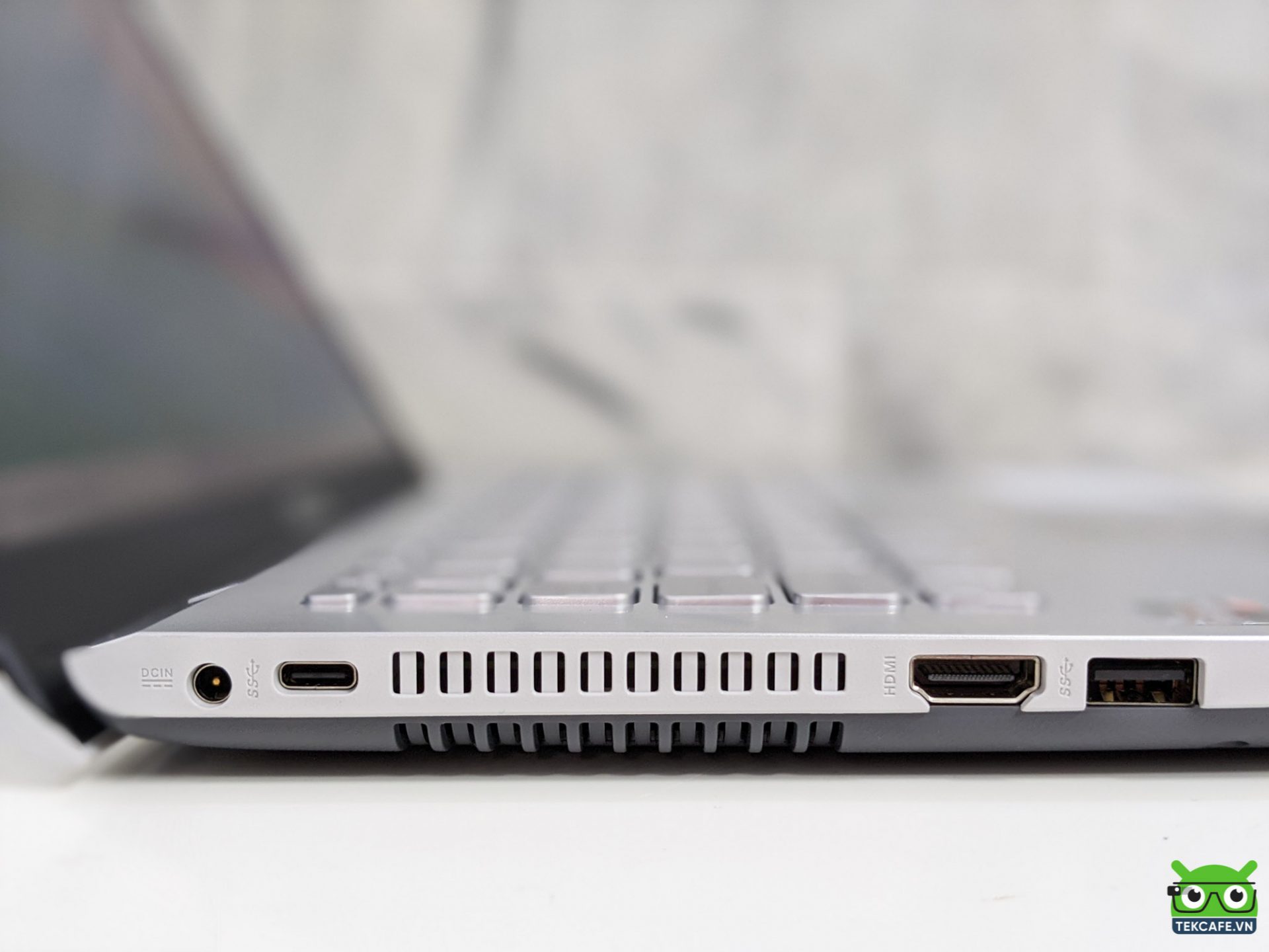 vivobook D409