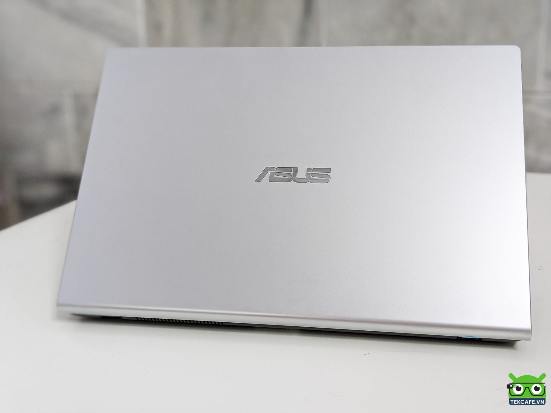 vivobook D409