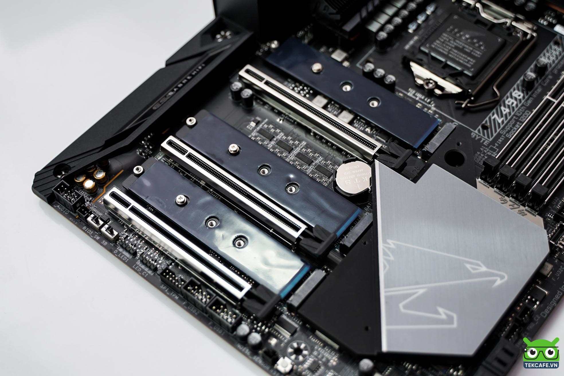 GIGABYTE Z490 AORUS MASTER