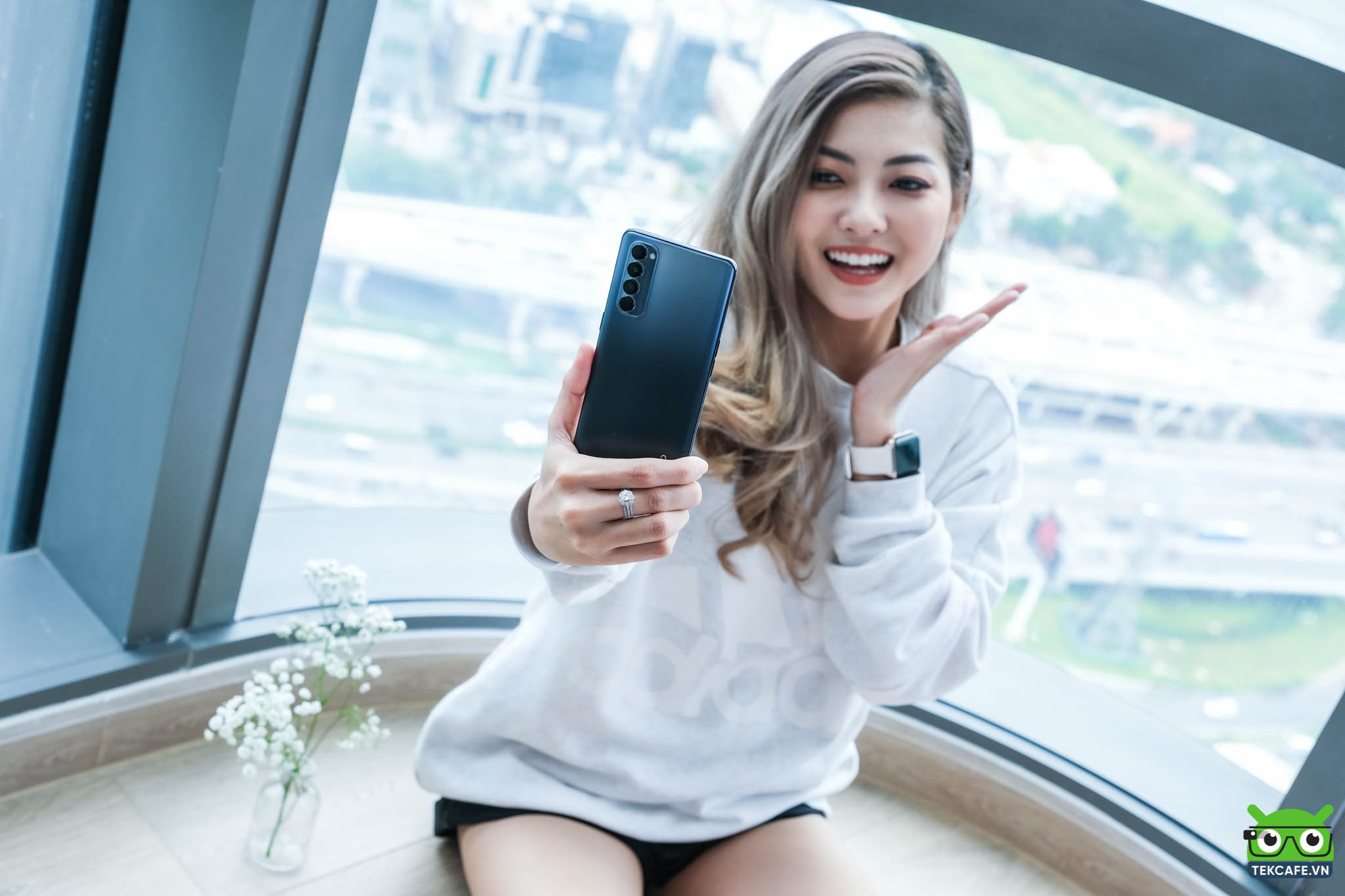 trên tay oppo reno4 pro
