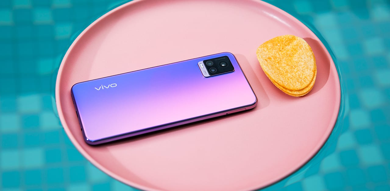 vivo “bóc phốt” những cảm xúc thật của các Reviewer và người nổi tiếng qua ống kính của V20