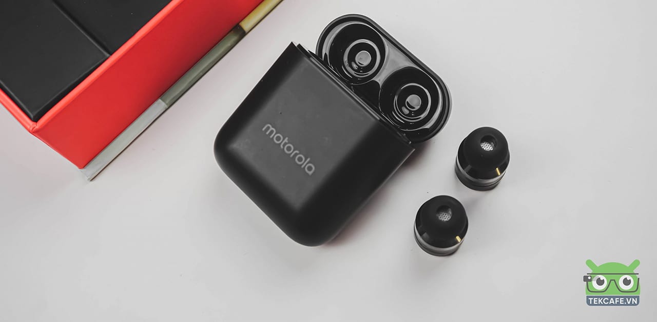 Trên tay và đánh giá tai nghe TWS Motorola Verve Buds 110: "Tai nghe hình viên đạn"