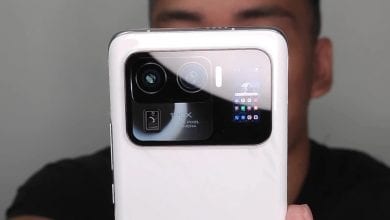 Xiaomi Mi 11 Ultra lộ diện hình ảnh trên tay: Cụm camera zoom 120X, có thêm màn hình phụ để selfie