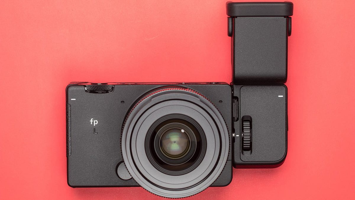 Sigma fp L ra mắt: Cảm biến 61MP, nặng chỉ 427g, thiết kế siêu gọn, giá 58 triệu đồng