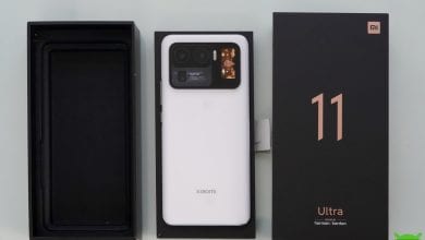 Trên tay nhanh Xiaomi Mi 11 Ultra: Nâng cấp thiết kế, 2 màn hình độc đáo và cụm camera chất lượng