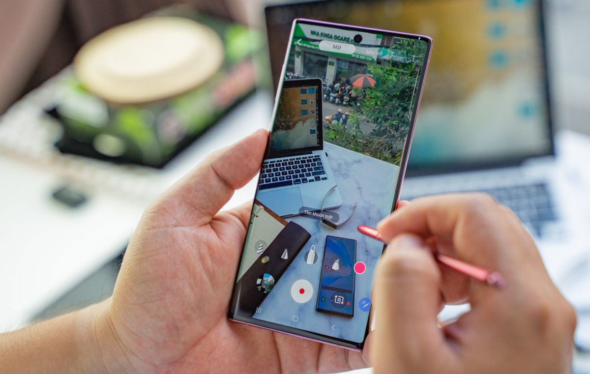 Giá bán đề xuất cho Galaxy Z series 5G, Galaxy Watch và Galaxy Buds thế hệ mới