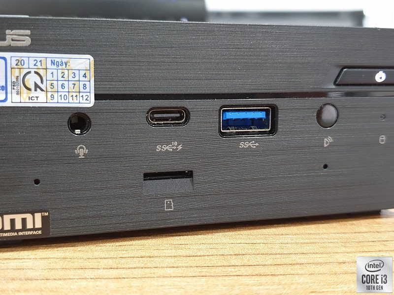 cổng kết nối ASUS PN62 đa sạng