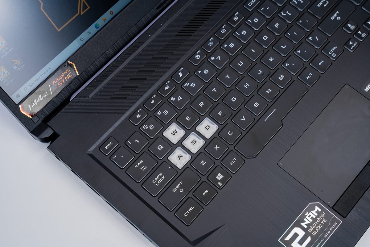 TUF Gaming F17