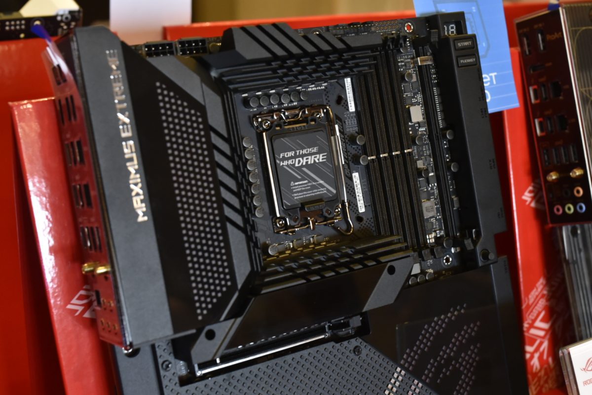 ROG Maximus Z690 Extreme