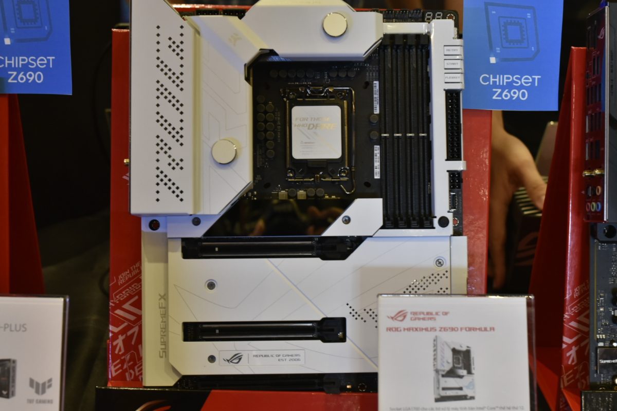 ROG Maximus Z690 Formula