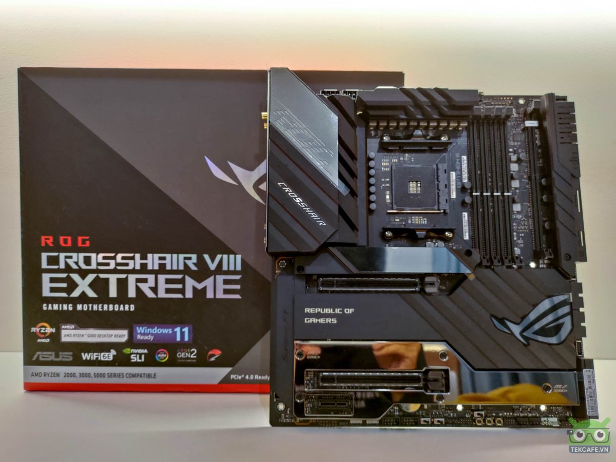 Main ROG X570 Crosshair VIII Extreme