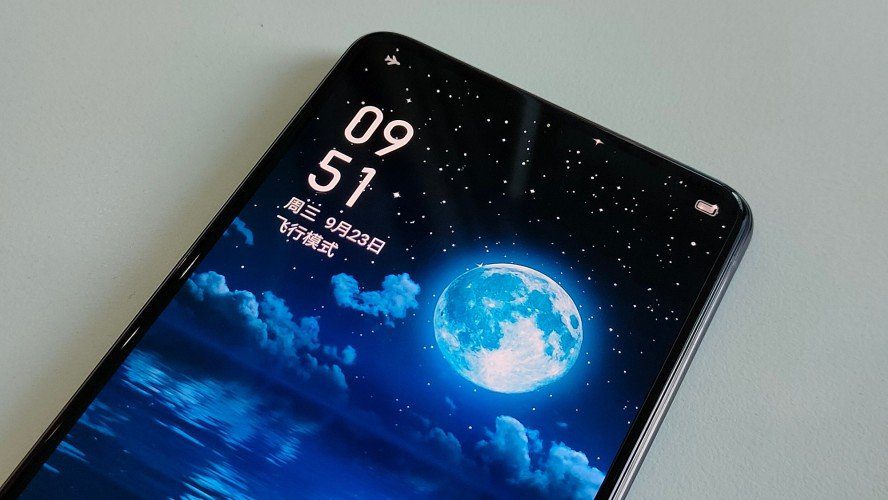 Ảnh thực tế camera ẩn trên điện thoại realme