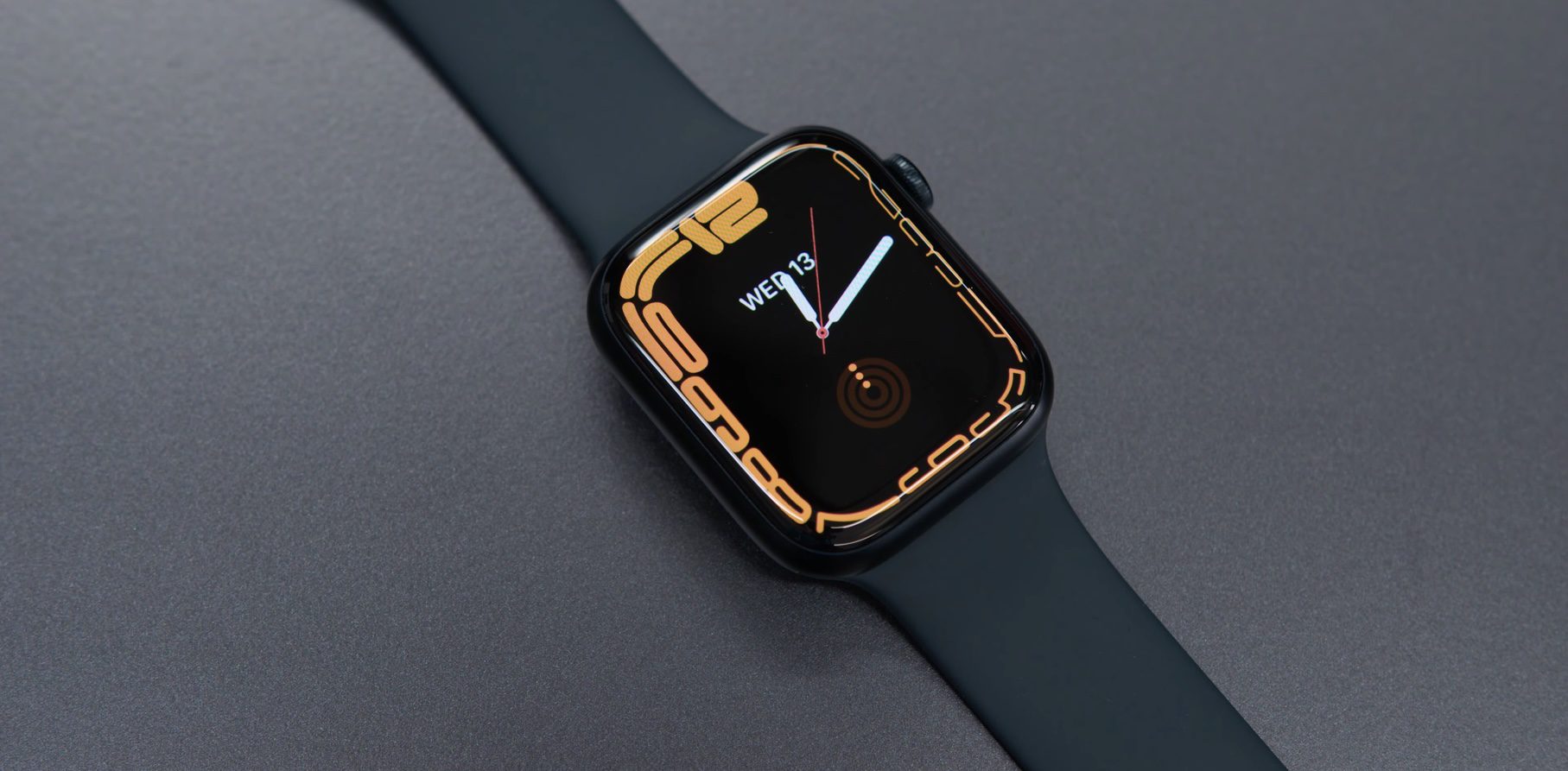 Contour smartwatch display