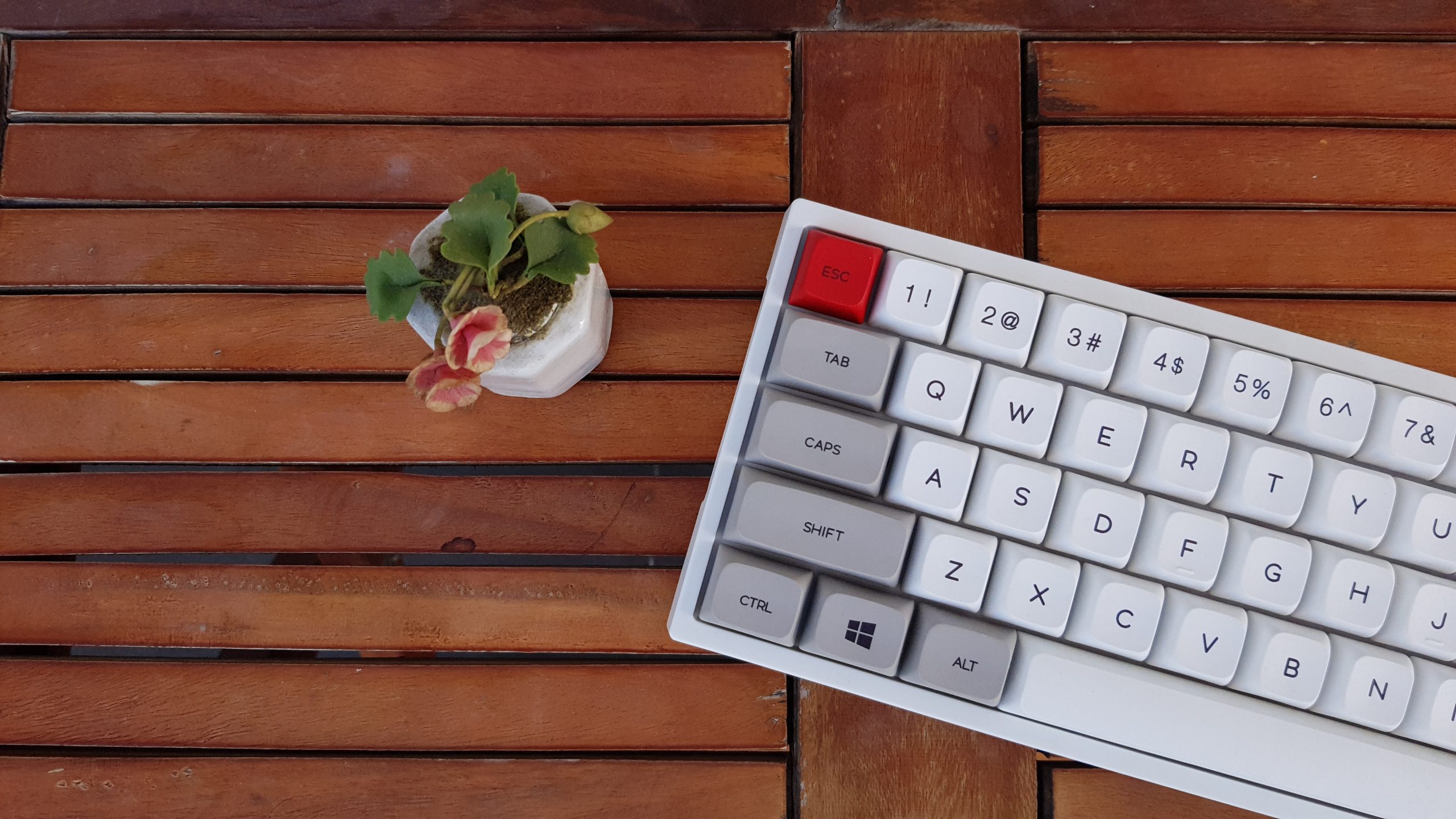 GAMAKAY TK68 Chiếc bàn phím cơ hiệu năng tốt từ Banggood