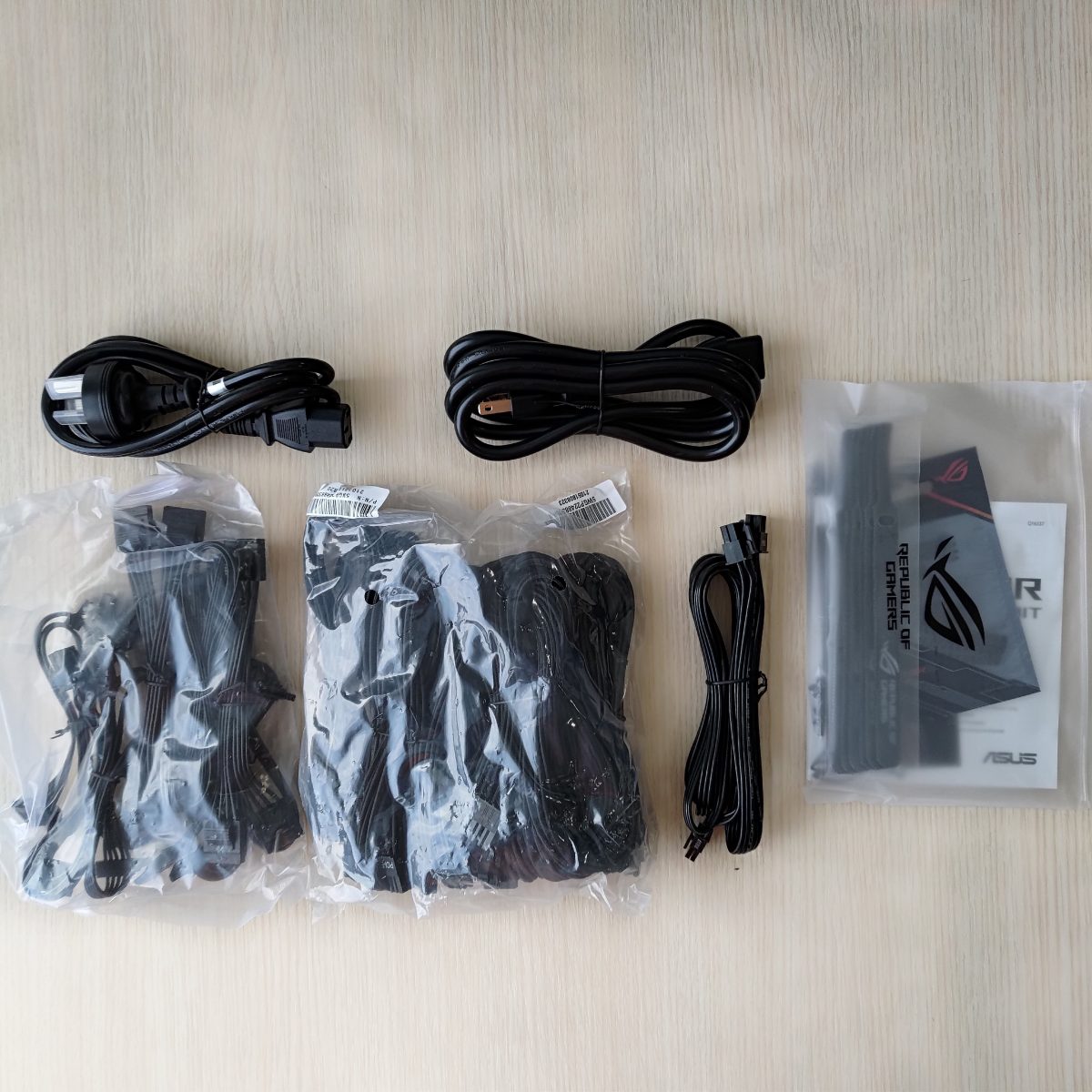 ROG Thor 1000W Platinum II