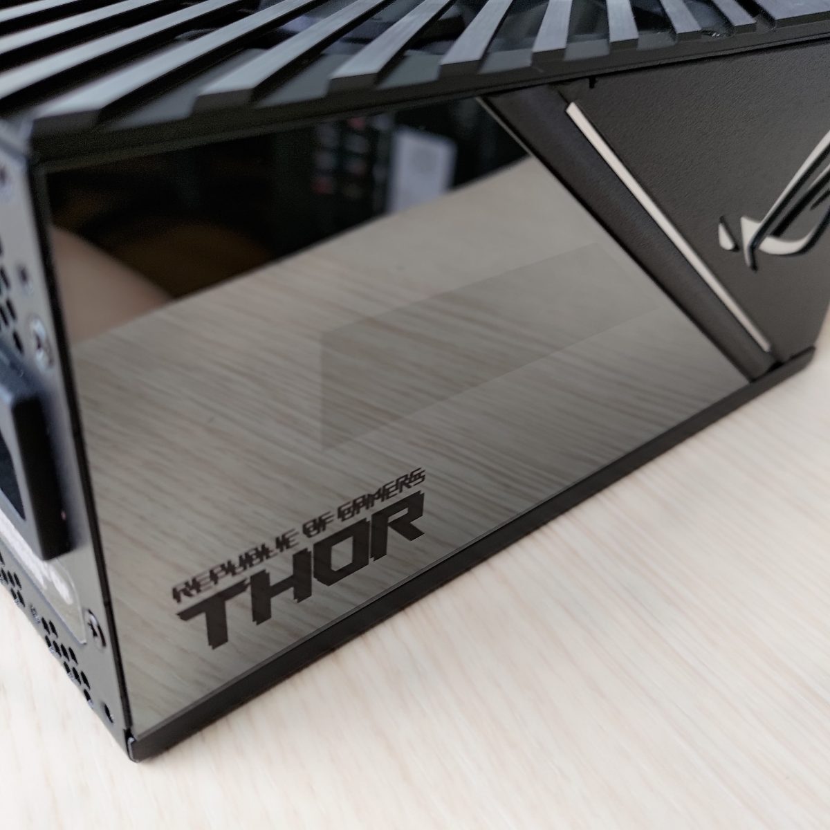 ROG Thor 1000W Platinum II