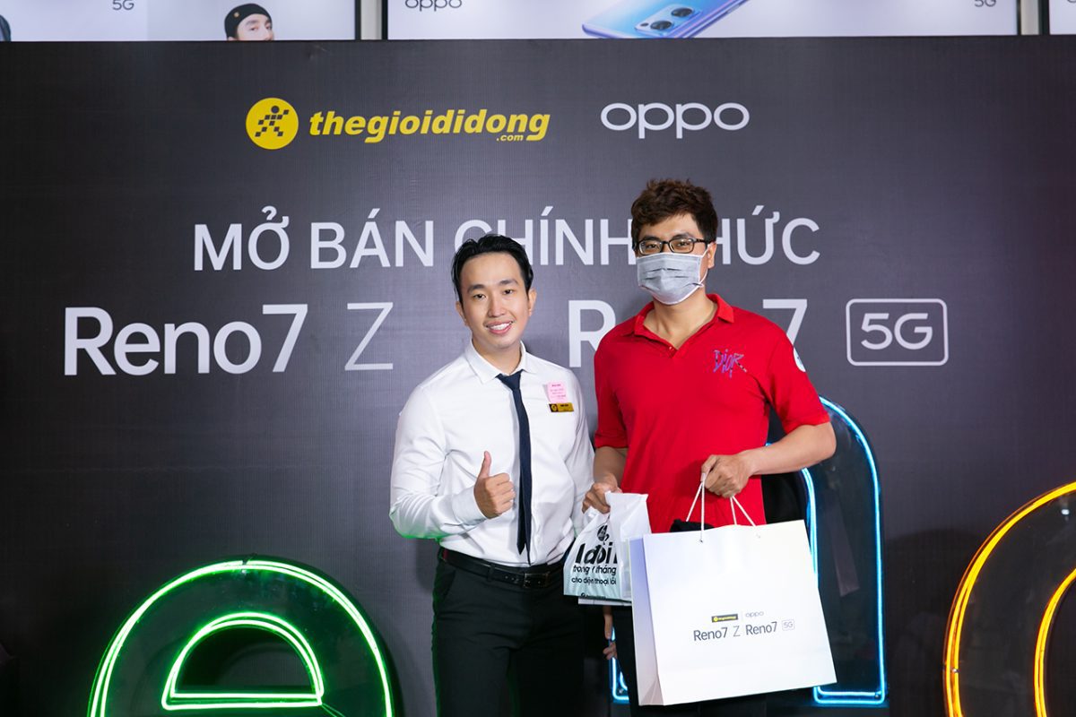 đặt hàng reno7