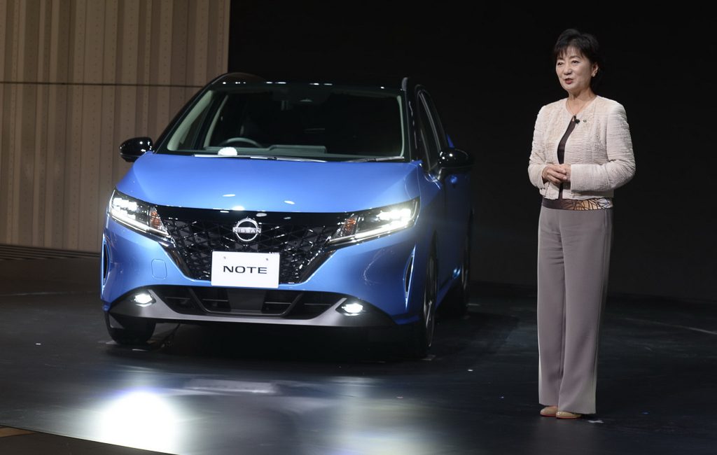 xe điện nissan