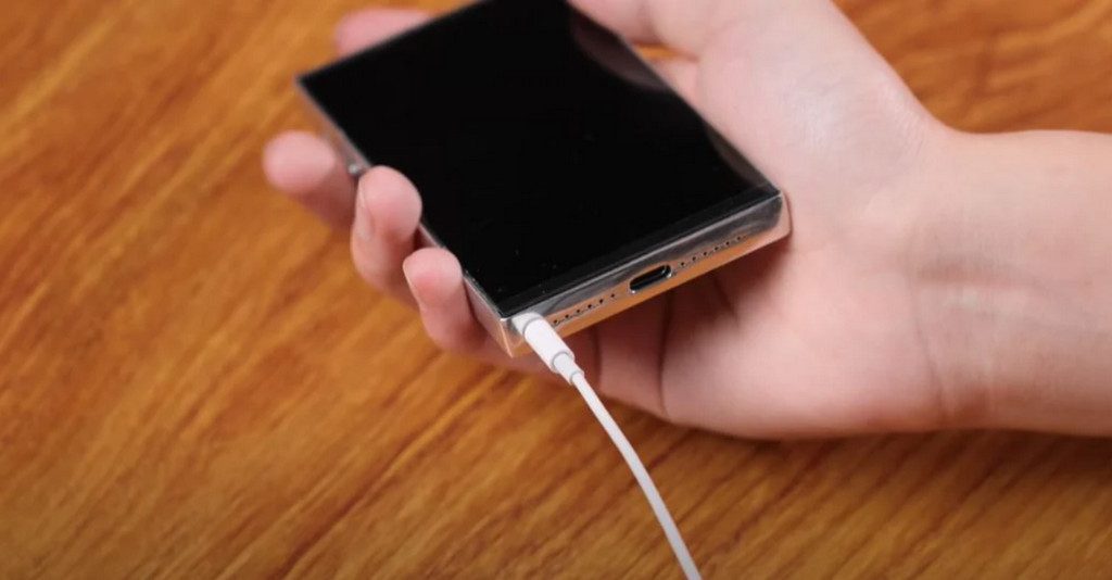 iPhone 13 tràn viền