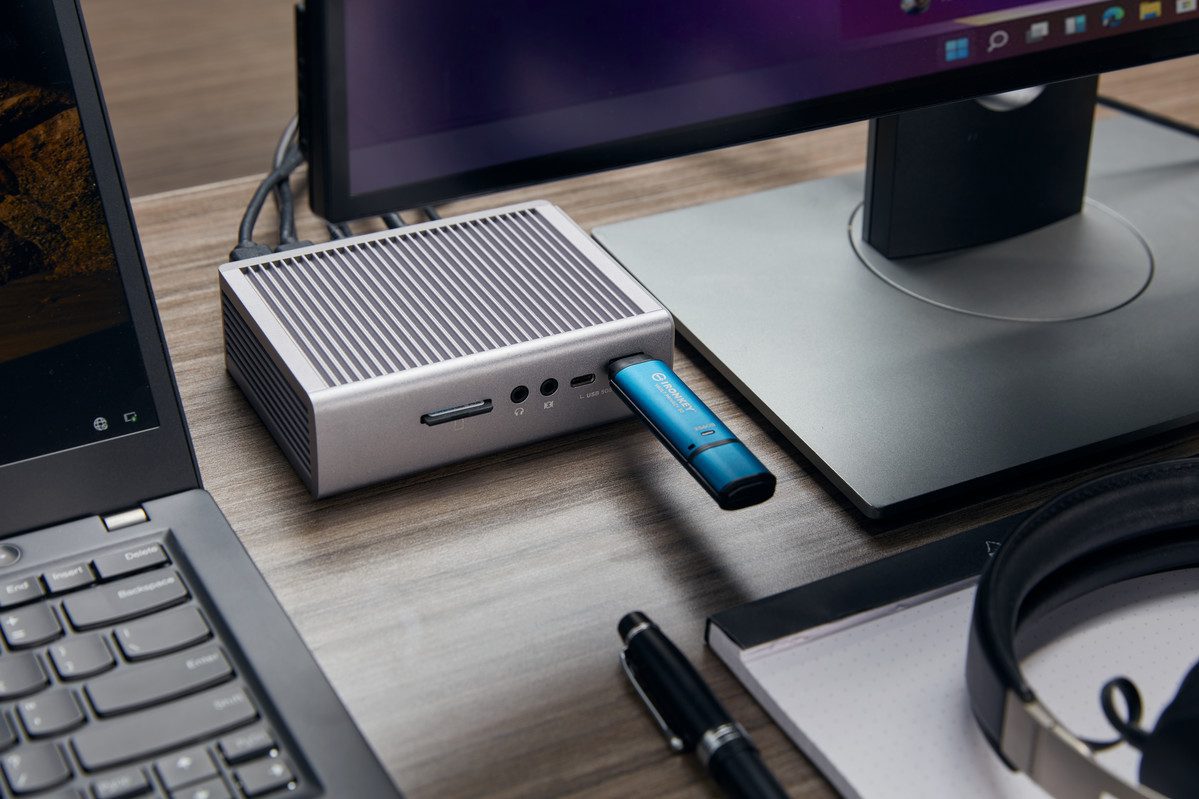ổ SSD gắn ngoài