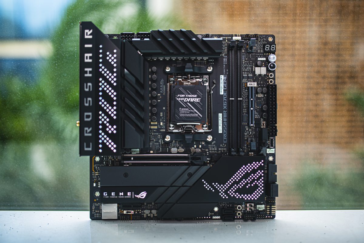 ROG CROSSHAIR X670E GENE