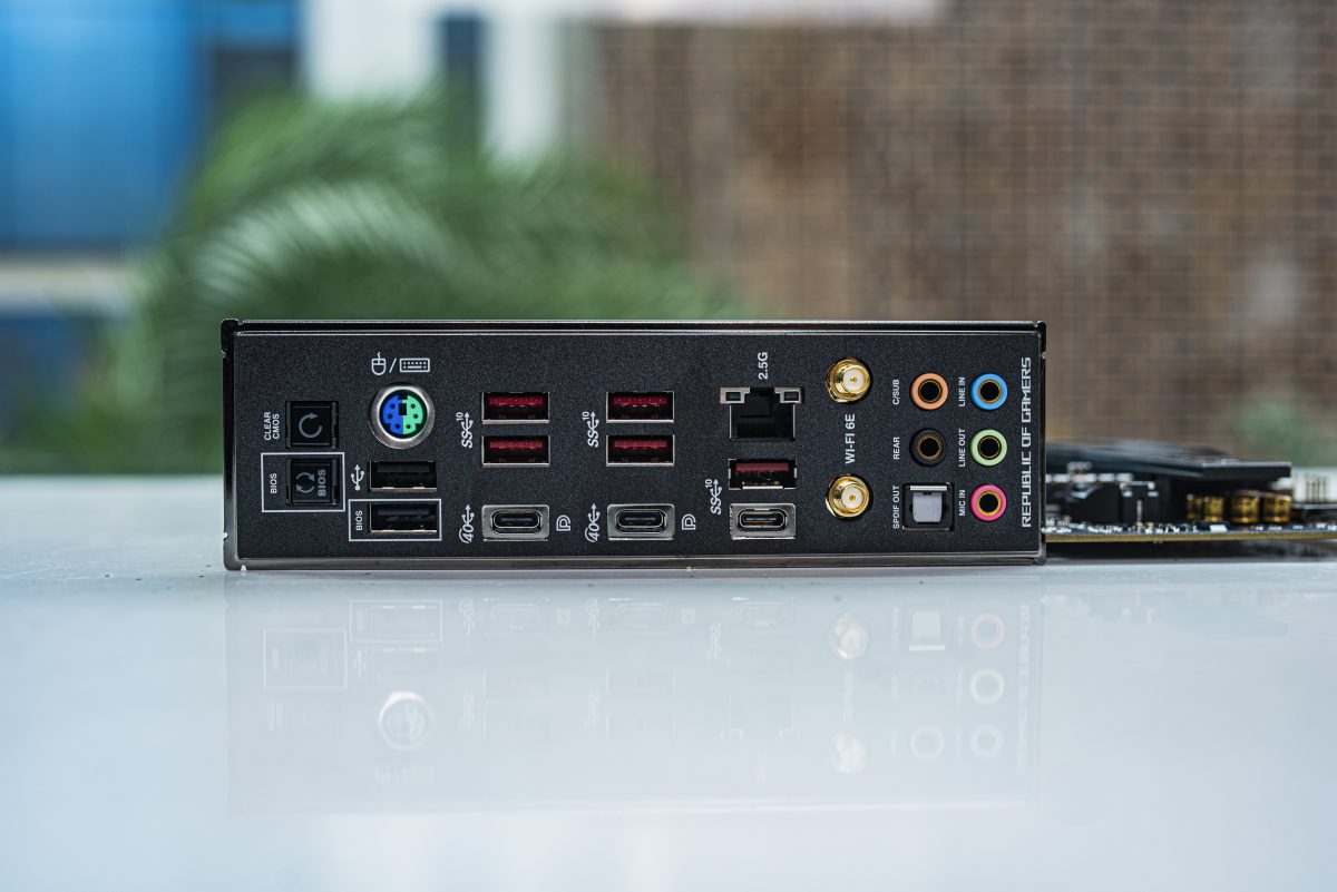 ROG CROSSHAIR X670E GENE