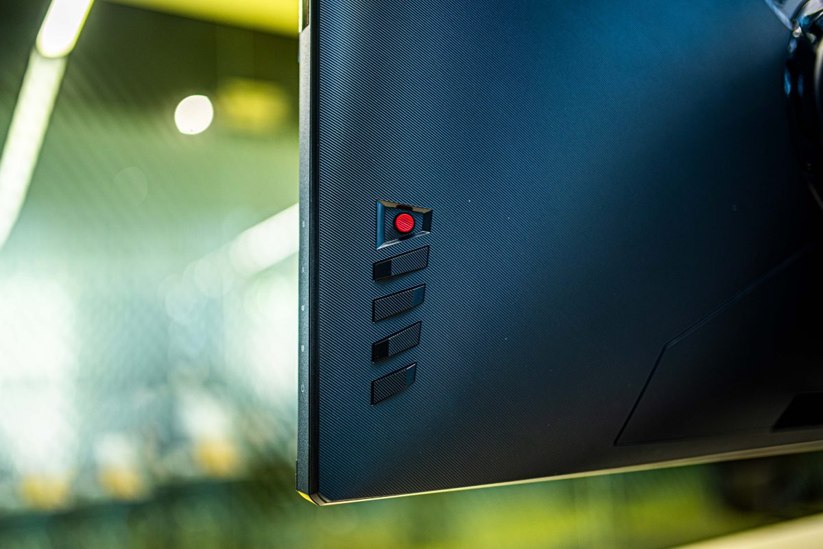 ROG Strix XG32UQ
