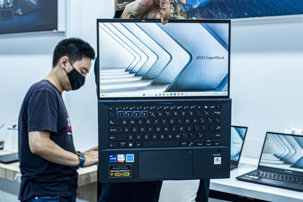 ASUS ExpertBook B9
