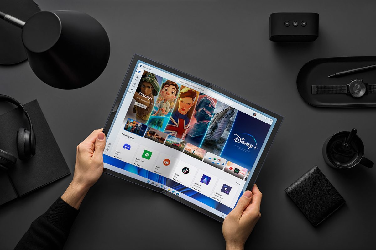  Zenbook 17 Fold OLED