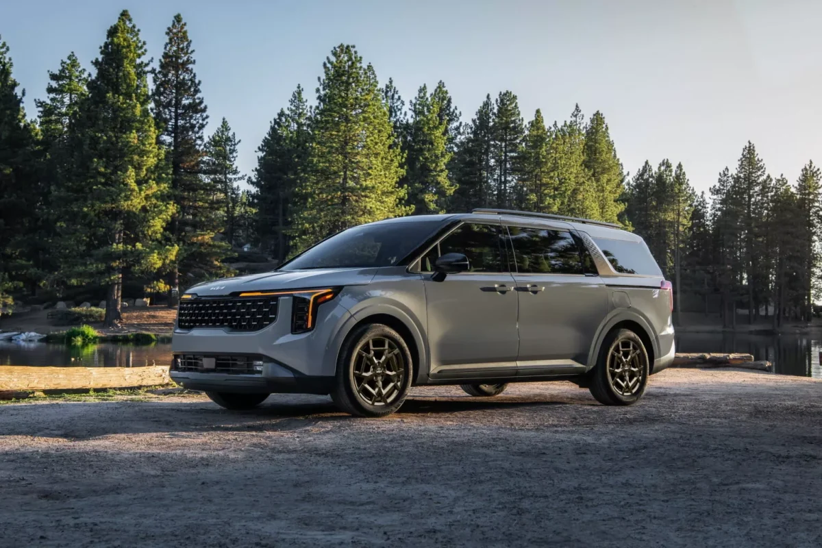 KIA Carnival 2025
