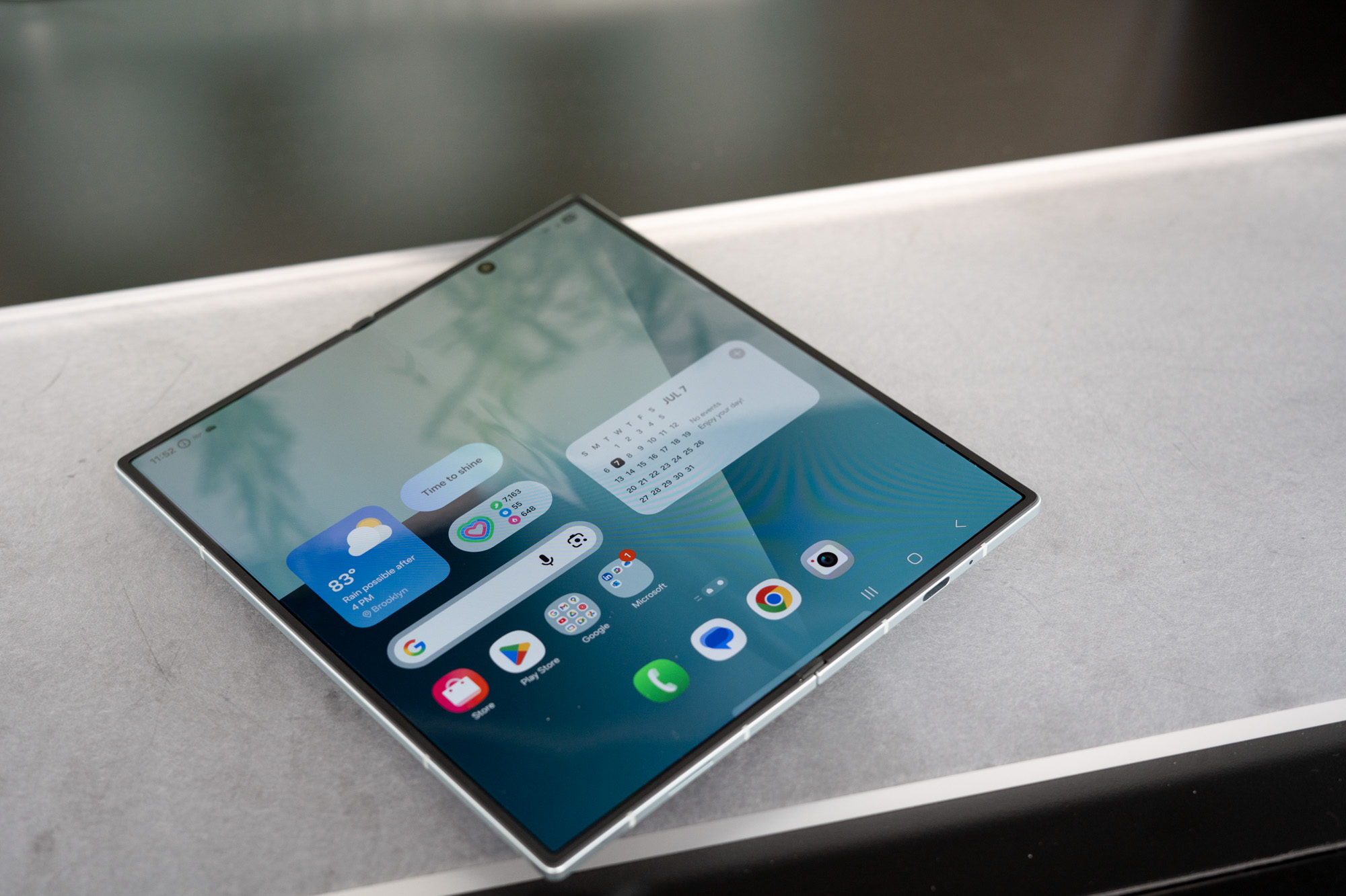 Galaxy Z Fold7 dùng thực tế ở chế độ màn hình mở