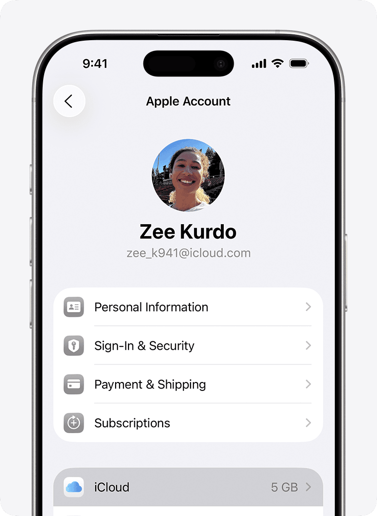 Trong phần iCloud, Apple dẫn anh em đi đúng luồng để mở mục backup thay vì chỉ đoán mò trong Settings. Ảnh: Apple Support