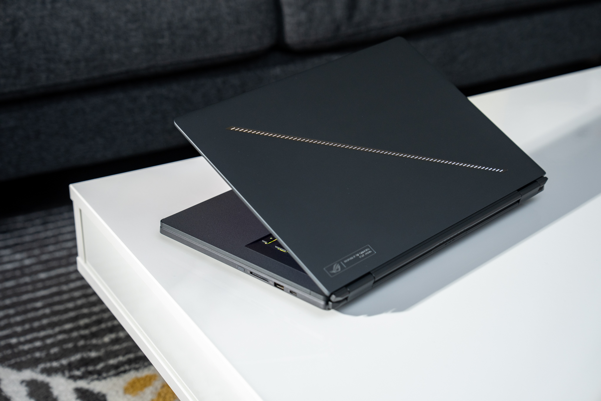 Cấu hình hiệu năng của ROG Zephyrus Duo 2026