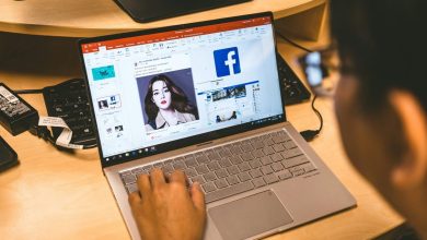 Minh hoạ Facebook và Instagram trong bối cảnh Meta áp dụng các giới hạn mới cho người dùng vị thành niên.