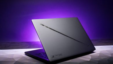 ROG Zephyrus G14 2026 nhìn từ góc nghiêng, thể hiện thiết kế mỏng nhẹ của mẫu laptop gaming 14 inch.