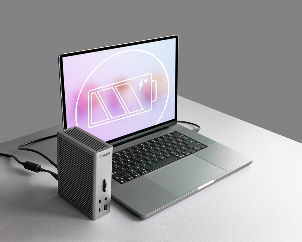 Dock CalDigit TS4 cấp điện cho laptop qua USB-C/Thunderbolt; công suất cấp điện cần được đối chiếu với nhu cầu thực tế. Ảnh: CalDigit