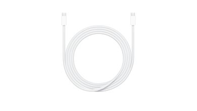 Cáp Apple 240W USB-C Charge Cable là ví dụ rất rõ cho nhóm cáp ưu tiên sạc mạnh, nhưng anh em vẫn phải nhìn kỹ phần tốc độ dữ liệu trước khi mua. Ảnh: Apple
