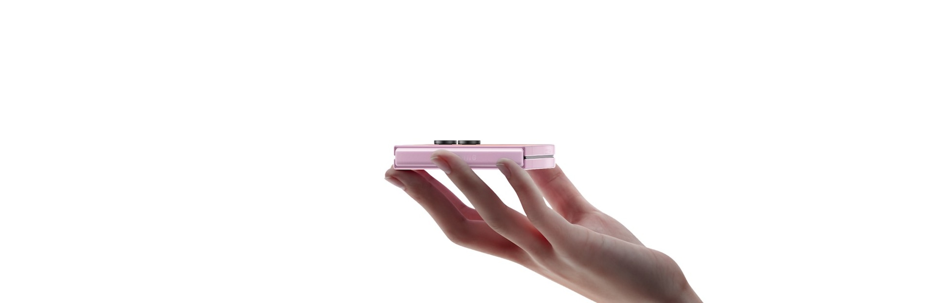 Galaxy Z Flip8 bản màu tối trên ảnh chính thức từ Samsung Việt Nam. Ảnh: Samsung Việt Nam