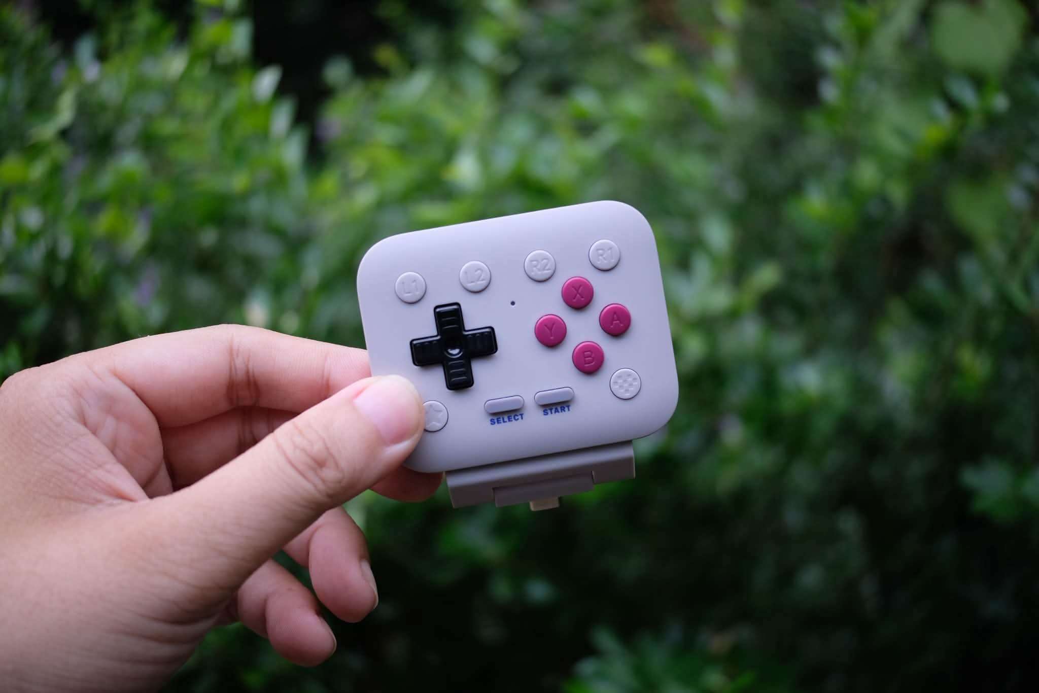 8BitDo FlipPad và iPhone Air