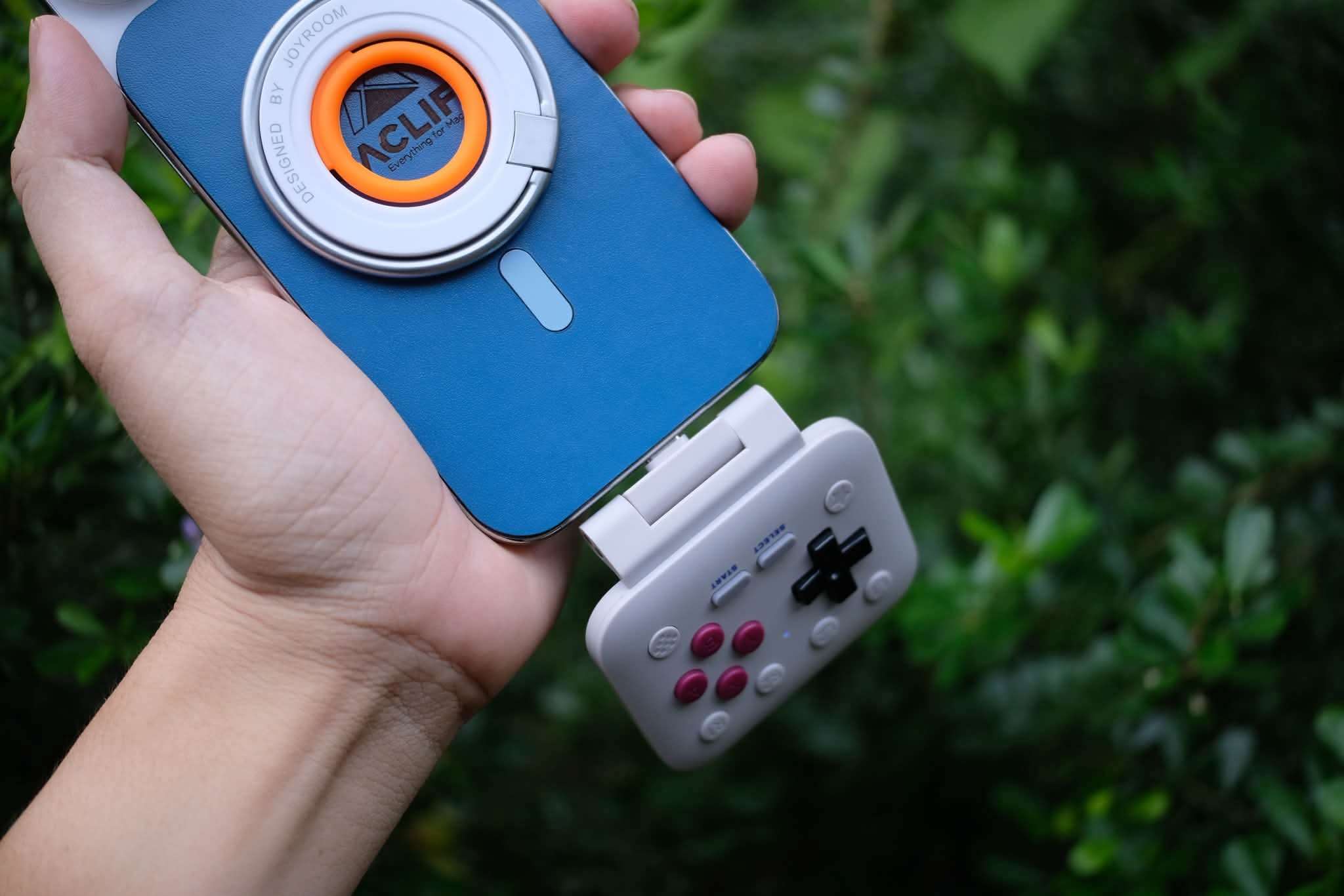 8BitDo FlipPad và iPhone Air