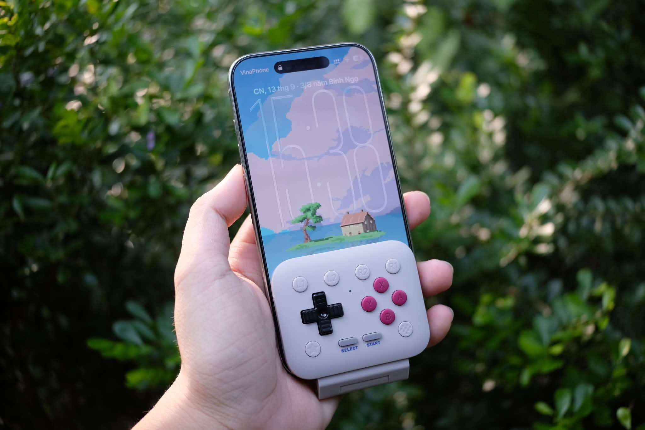 8BitDo FlipPad và iPhone Air
