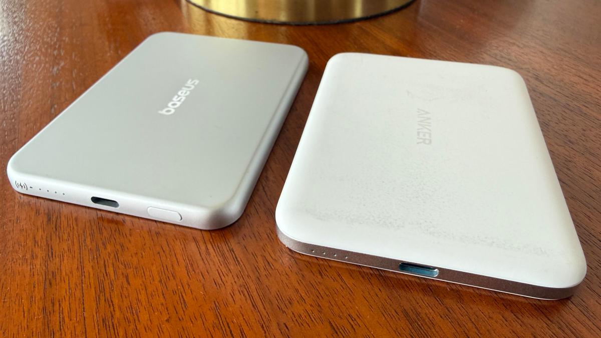 AM71 cạnh Anker Nano