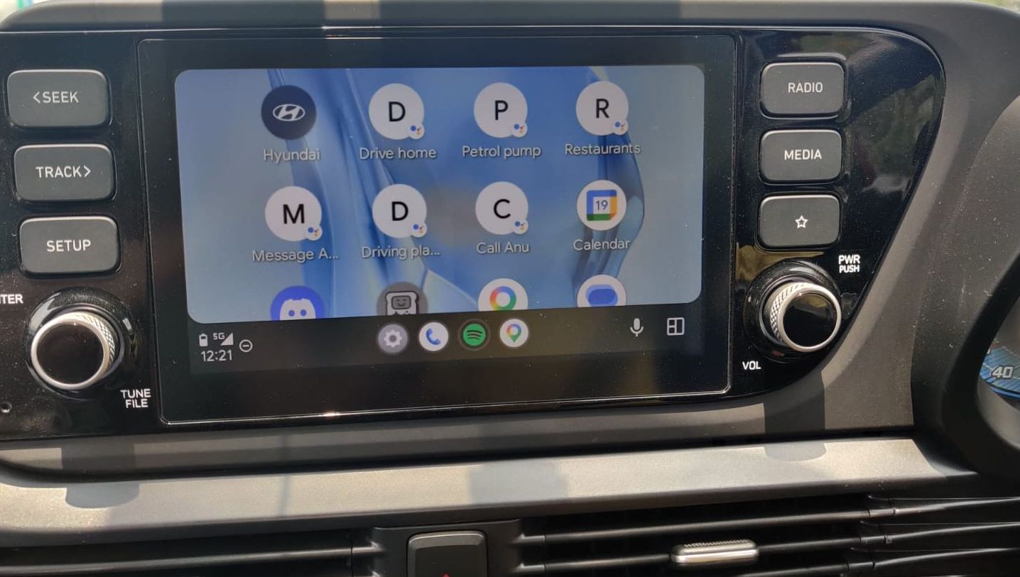 Màn hình tạo lối tắt tác vụ trợ lý Google Assistant trên Android Auto