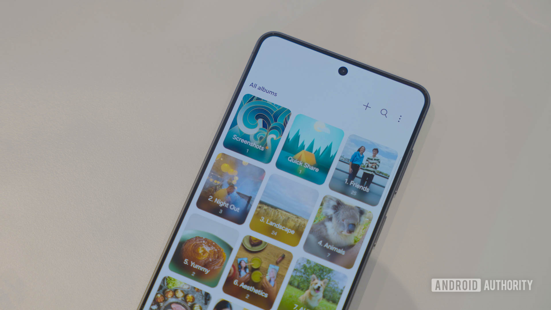 Giao diện Samsung Gallery trên điện thoại Galaxy