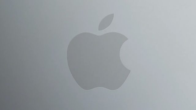 Biểu tượng Apple trên nền tối liên quan đến đợt phát hành bản vá bảo mật khẩn cấp
